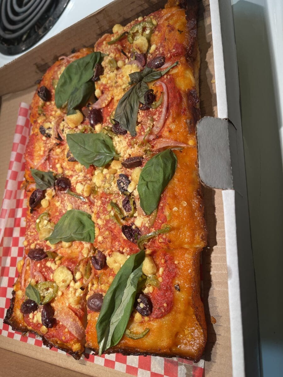  Mediterranean Pizza vegan die pie