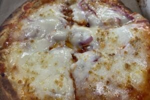 Odd Burger Pizza Review: Not Something I Would Ever Crave