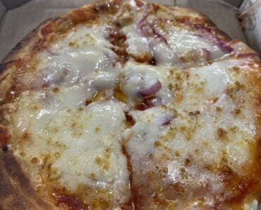 Odd Burger Pizza Review